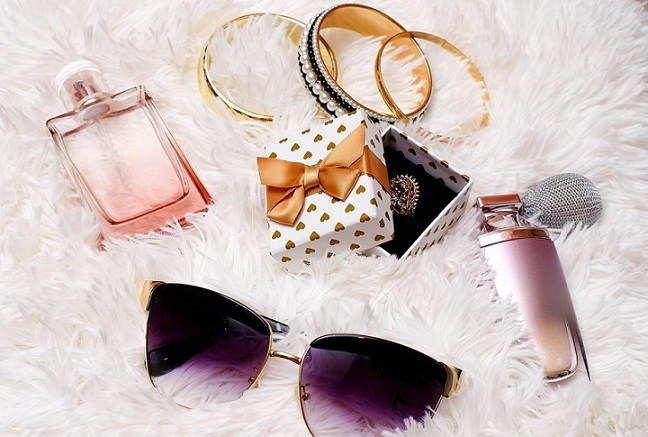 5 Cool Accessories You Will Be Obsessing Over