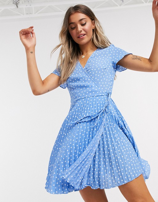 The Most Loved Midi Dresses Styles for Every Occasion