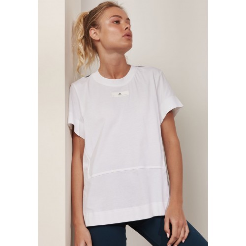 The Best White T-shirts Women Can Buy in 2022