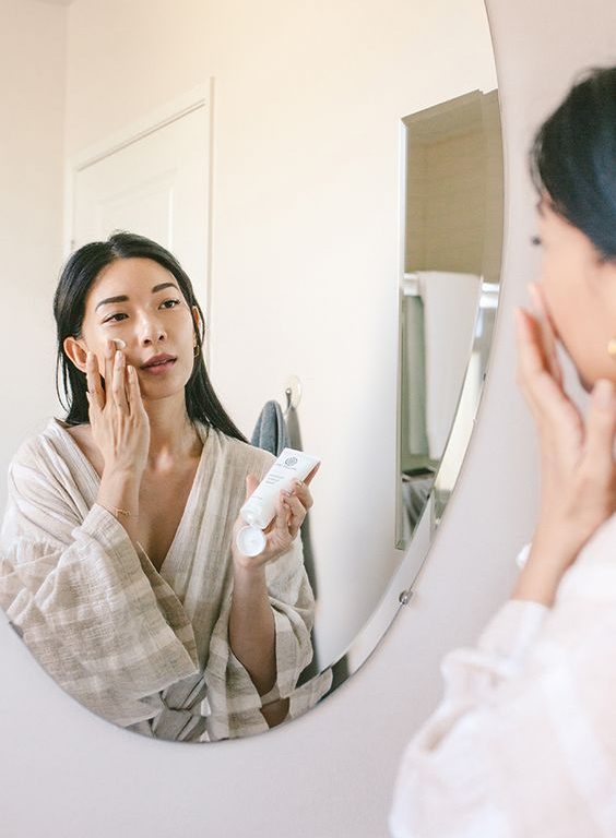 10 Beauty Hacks to Treat Your Dry, Winter Skin