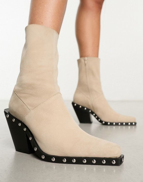 Stylish and Studded Boots for Streetwear